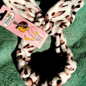 Twistable Plush Skincare Headband